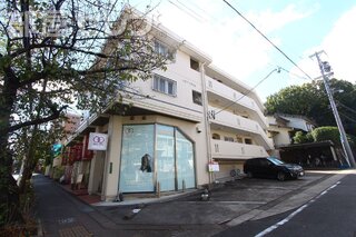 どっしりとした建物です。
