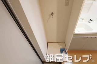 室内洗濯機置場あります。
