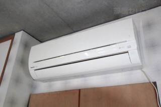 エアコンは2基ついています。