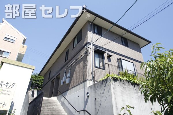 2階建てメゾネットタイプ。