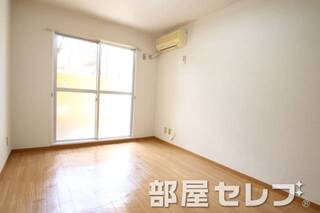 明るいお部屋です。