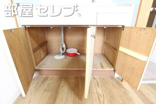 室外洗濯機置場。