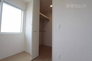 ※102号室内装写真参照