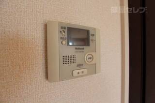 ※反転タイプの内装写真参照