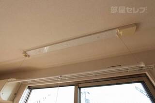 ※反転タイプの内装写真参照