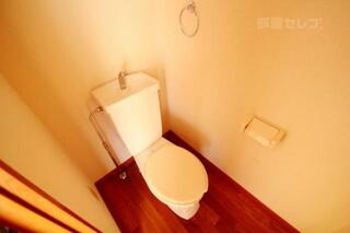 清潔感のあるトイレです。