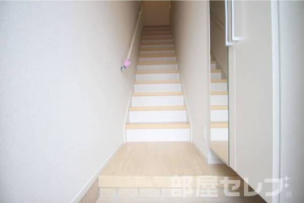 ※202号室の写真を流用しています。