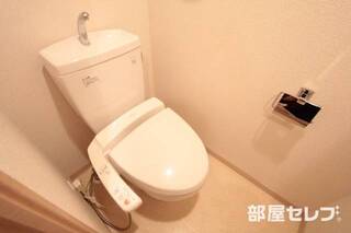 お手洗いはこちらです