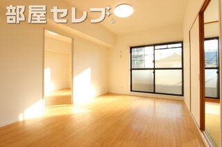 駐輪場。