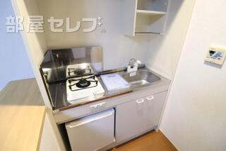お風呂場も、大きな鏡がついていて便利ですよ。