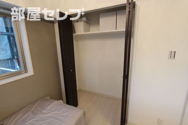 303号室のモデルルームの写真です。