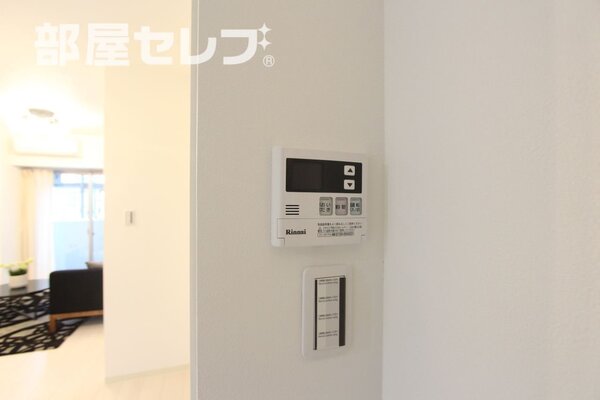 303号室のモデルルームの写真です。