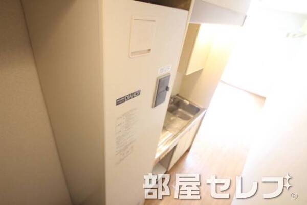 電気温水器。オール電化でガス代節約。