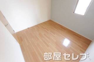 居室も明るくて気持ちがいいですよ。