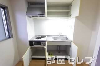 キッチン収納こんな感じ。