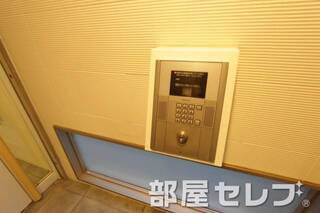 オートロック付きで安心。