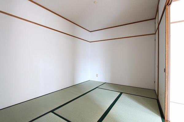 落ち着きのある和室です。