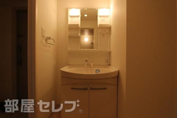 独立洗面台です。
