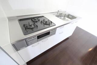 3口のシステムキッチンです。