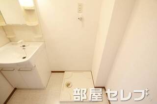 室内洗濯機置き場。