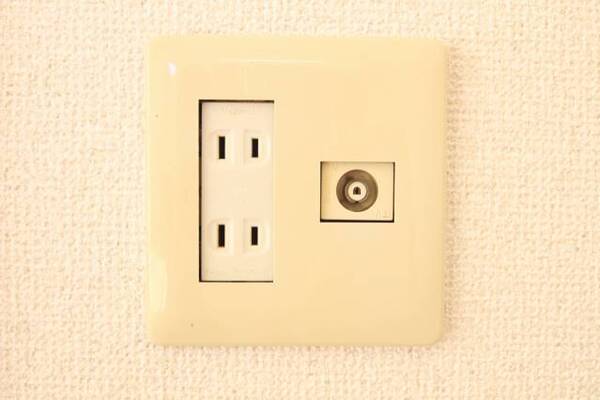 コンセントしっかり有ります。