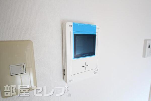 温度調節機能付きの給湯です。