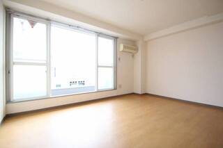 明るいお部屋です。