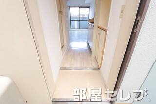 下駄箱完備です。
