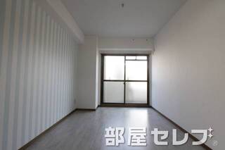 アクセントクロスが特徴のあるお部屋です。