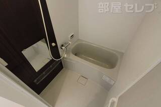 203号室撮影。