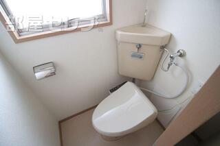 清潔感のあるトイレです。