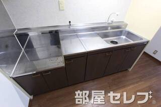キッチン広くて料理もラクラク。