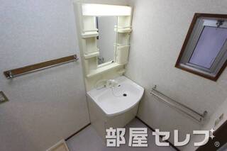 独立洗面で快適な朝を。