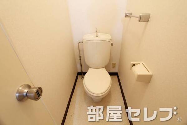 トレイに温水洗浄便座設置できます。