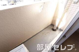 洗濯物が隠せれます。
