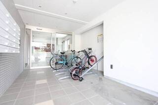 屋内に置くので自転車も綺麗に保てます