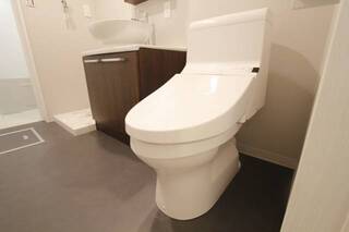 スタイリッシュなトイレです。