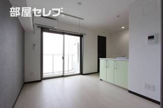 ※階によりアクセントクロスが異なります。（501号室写真）