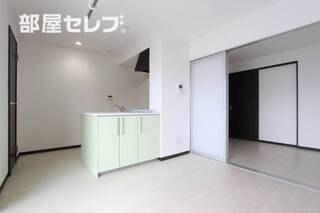 ※階によりアクセントクロスが異なります。（501号室写真）