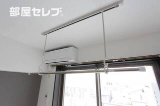 ※階によりアクセントクロスが異なります。（501号室写真）