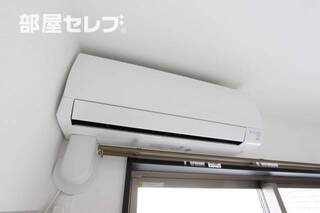 ※階によりアクセントクロスが異なります。（501号室写真）