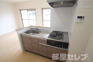 ※202号室の写真を流用しています。