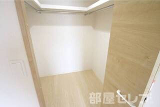 ※202号室の写真を流用しています。