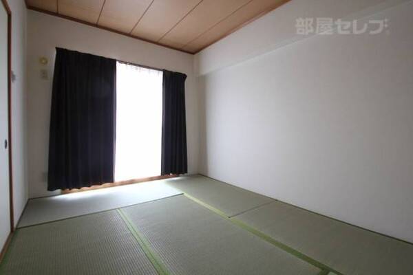 ※301号室内装写真参照