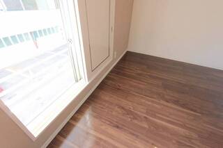 ベランダは無いお部屋です。