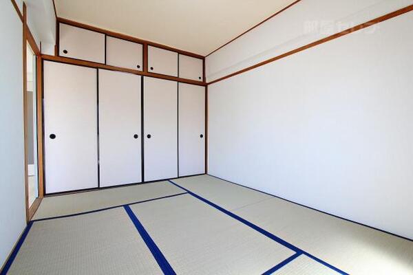 きれいな和室のお部屋です。