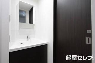 おしゃれな洗面台ですね