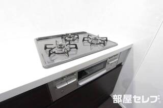 三口コンロでお料理も捗りますね