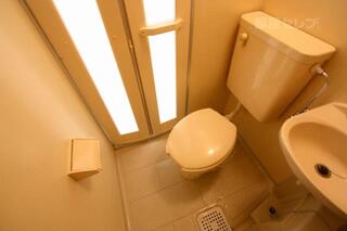 シンプルなトイレです。