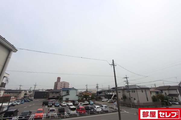 B棟の写真です。